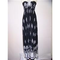 Ax Paris - Size: 8 - Black - Strapless dress