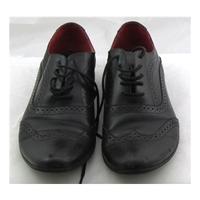 azor size 740 black leather brogues