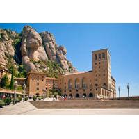 Barcelona and Montserrat Tour with Skip-the-Line Park Güell Entry and Hotel or Port Pickup