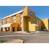 Baymont Inn and Suites Albuquerq...