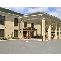 Baymont Inn & Suites Garden City/Savannah