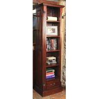 Baumhaus La Roque Narrow Alcove Bookcase