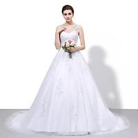 Ball Gown Wedding Dress - Chic Modern Vintage Inspired Sweep / Brush Train Scoop Lace Tulle with Appliques Beading