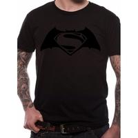 Batman V Superman - Black On Black Men\'s Small T-Shirt