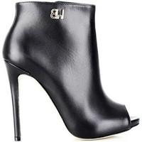 Baldowski D00736 women\'s Low Ankle Boots in Black