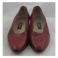 Bally, size 4/37 red leather low heeled court shoes