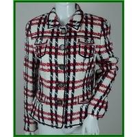 Basler - Size: 12 - White with Red, Black & Navy Large Check - Smart Woven Effect Jacket