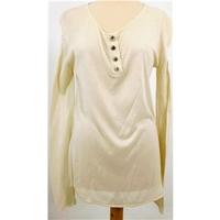 Banjo & Matilda Size 8 High Quality Soft and Luxurious Cashmere/Silk Blend Cream Jumper