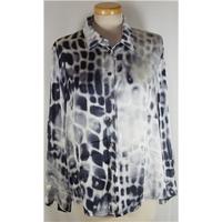 Basler - size 20 - silver/black - 3/4 sleeved blouse