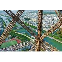 Behind-the-Scenes Eiffel Tower Tour Including Champ de Mars? Underground Bunker in French