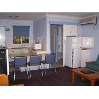 Bermuda Breezes Motel