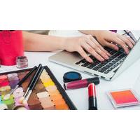 \'Become a Freelance Makeup Artist\' Online Course