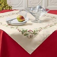 Berry Scroll Tablecloth