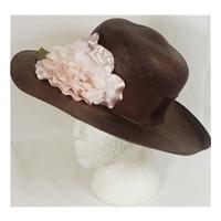 Bermona Boutique chocolate brown straw hat