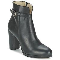 Betty London GRAZI women\'s Low Ankle Boots in black