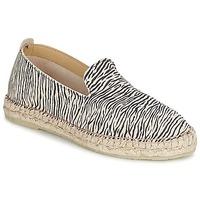 betty london pupila womens slip ons shoes in beige