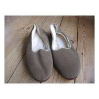 beige vintage slippers sheepskin lined size 5 unbranded size 5 beige s ...