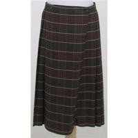 Berketex, size 14 brown mix checked kilt