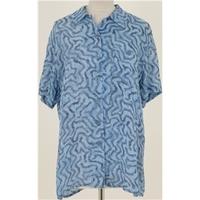 Betty Barclay Weekend, size 12 blue patterned short sleeved blouse