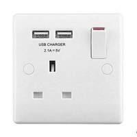 BG Nexus Moulded 1 Gang 13A USB Switched Socket White