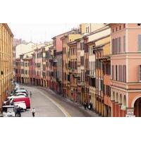 Bike Tour in Bologna with Gelato Tasting