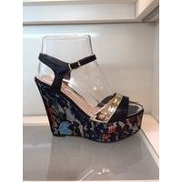 Billie Wedges Black