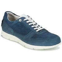 Birkenstock CINCINNATI MEN men\'s Shoes (Trainers) in blue