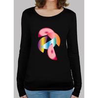 black shirt with semicircles