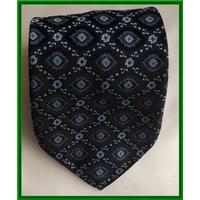 blue patterned tie