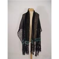 black hessian scarf wrap