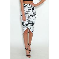 black and white tropical print dip hem skirt