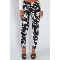 Black And White Floral Printed Trouser