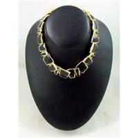 Black/Gold Necklace/bracelet set