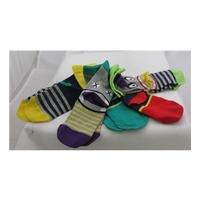 BNWT M&S Kids, 5 pairs of size 8.5-12 multi-coloured socks