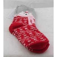 BNWT M&S, one pair of size 12.5-3.5 red mix patterned slipper socks