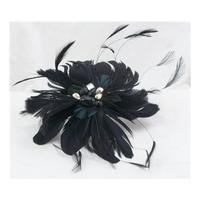 BNWT Mikey black feathered hair accessory