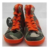 BNWT M&S, size 5/21.5 kids green & orange hi-tops