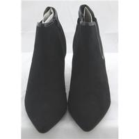 bnwt ms size 55 black ankle boots