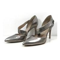 BNWOT Marks & Spencer Size 7 Metallic Silver Heeled Shoes