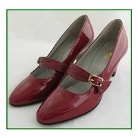 bnwt k shoes size 35 red court shoes