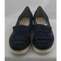 BNWT Limited Edition, size 6 navy faux suede penny loafers