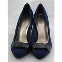 bnwt ms collection size 7 blue wedge heeled pumps