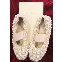 BNIB John Rocha, size 3/36 cream beaded pumps