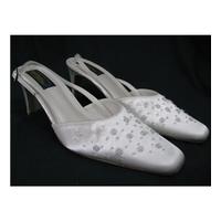 BNIB - Meadows - Size 4 - Ivory - Bridal Slingbacks