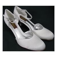 BNIB - Meadows - Size 6 - White - Heeled bridal shoes