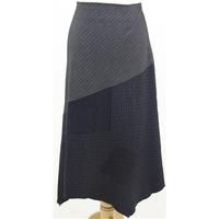 BNWT, LA Confidence, size L, grey mix skirt