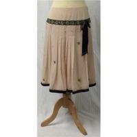 BNWT Whistles Size 10 Pink 100% Silk Embellished Skirt BNWT Whistles - Size: 10 - Pink - Knee length skirt