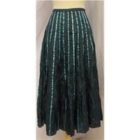 BNWT Phase Eight size 16 green silk crinkle skirt