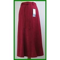 bnwt monique size 18 raspberry calf length skirt