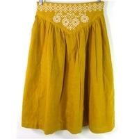 BNWT Bhalo Size S Mustard Yellow And White Hand Embroidered Skirt